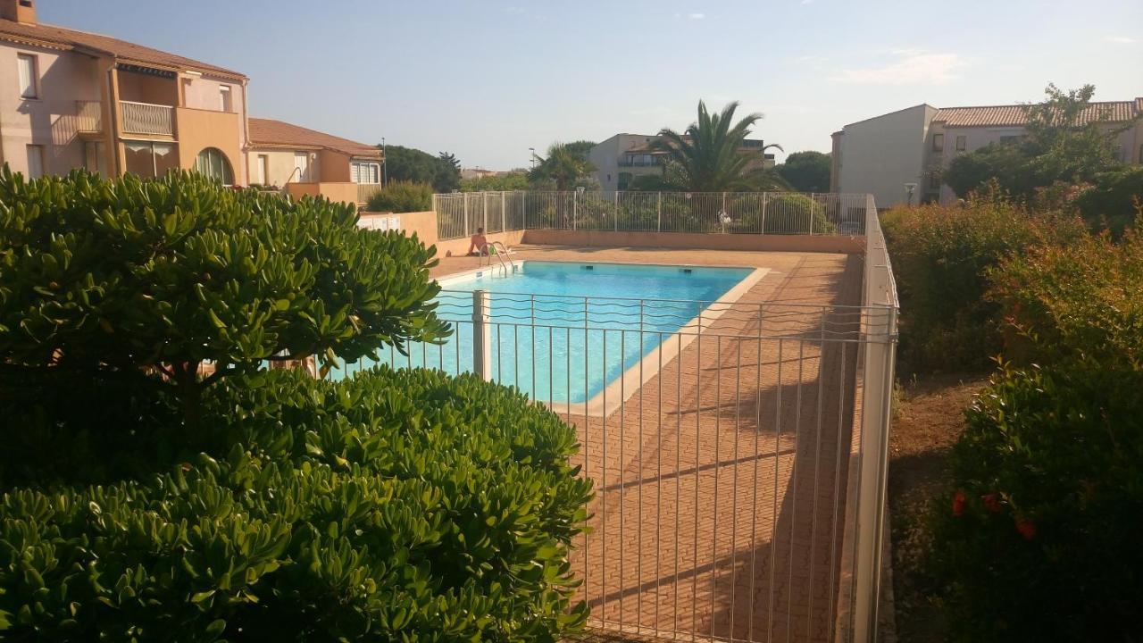 Lara 3 - T2 Loggia Piscine 2 Lits Doubles Parking Pres Du Centre-Port Et Ile Loisirs Lägenhet Agde Exteriör bild